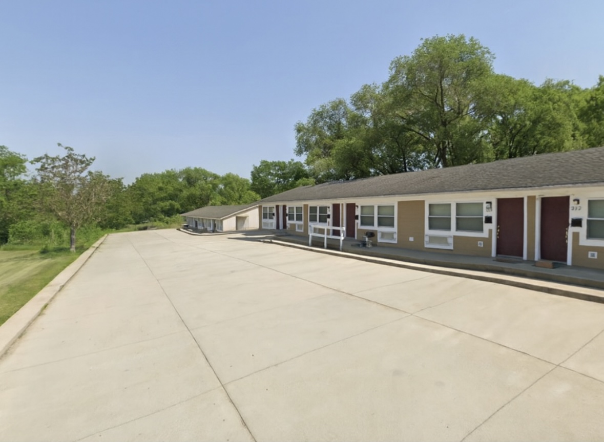 East Vincent Court - 216